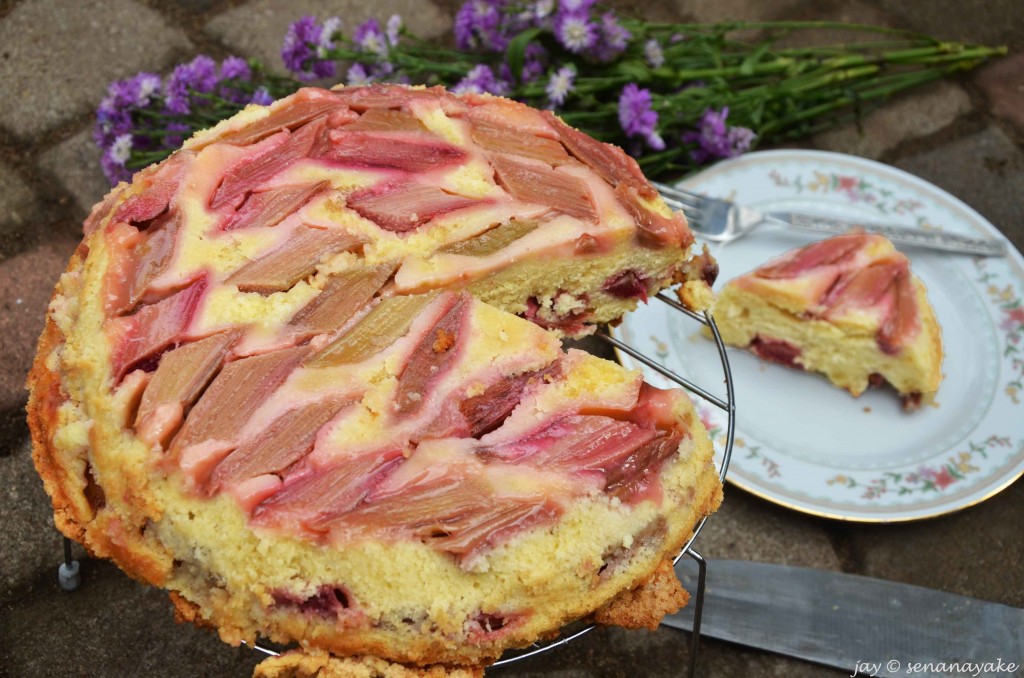 Rhubarb-upside-down-cake