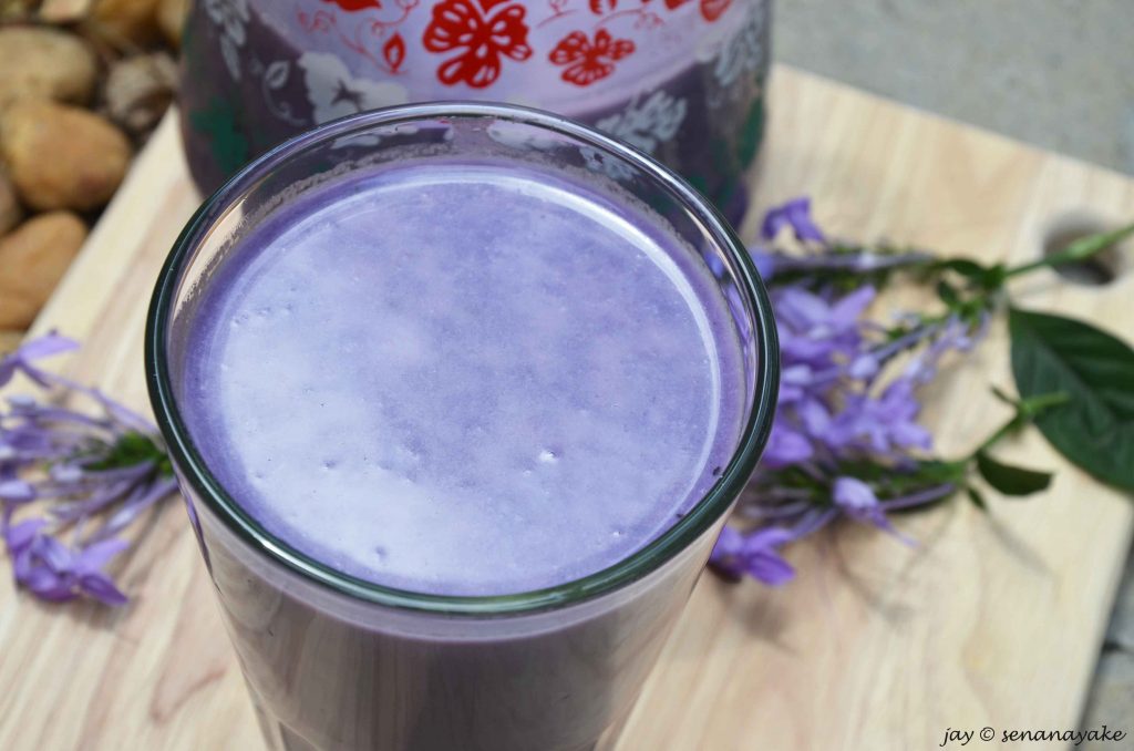 Purple Yam smoothie - Raja Ala drink | Peckish Me