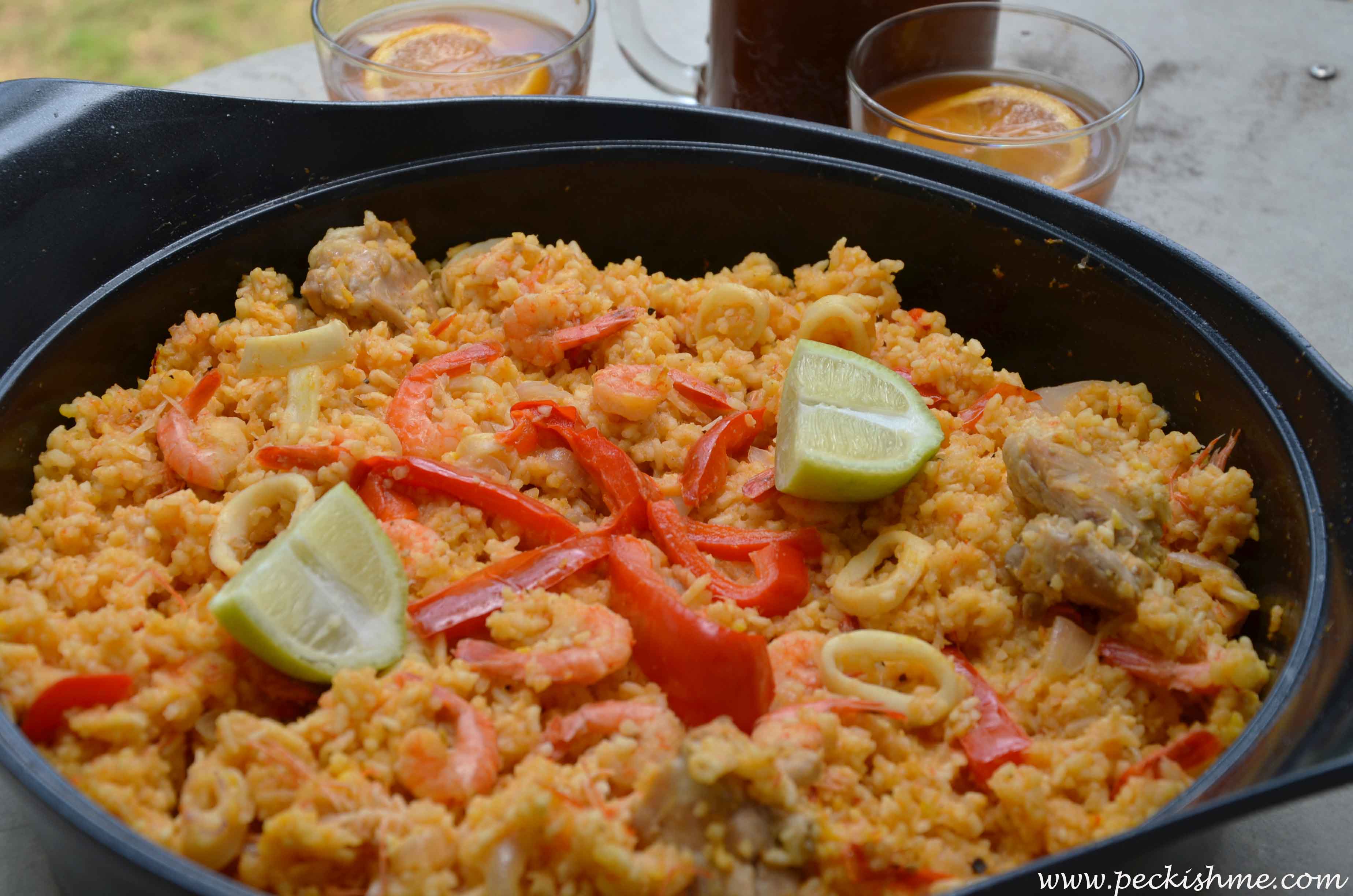 seafood-chicken-paella