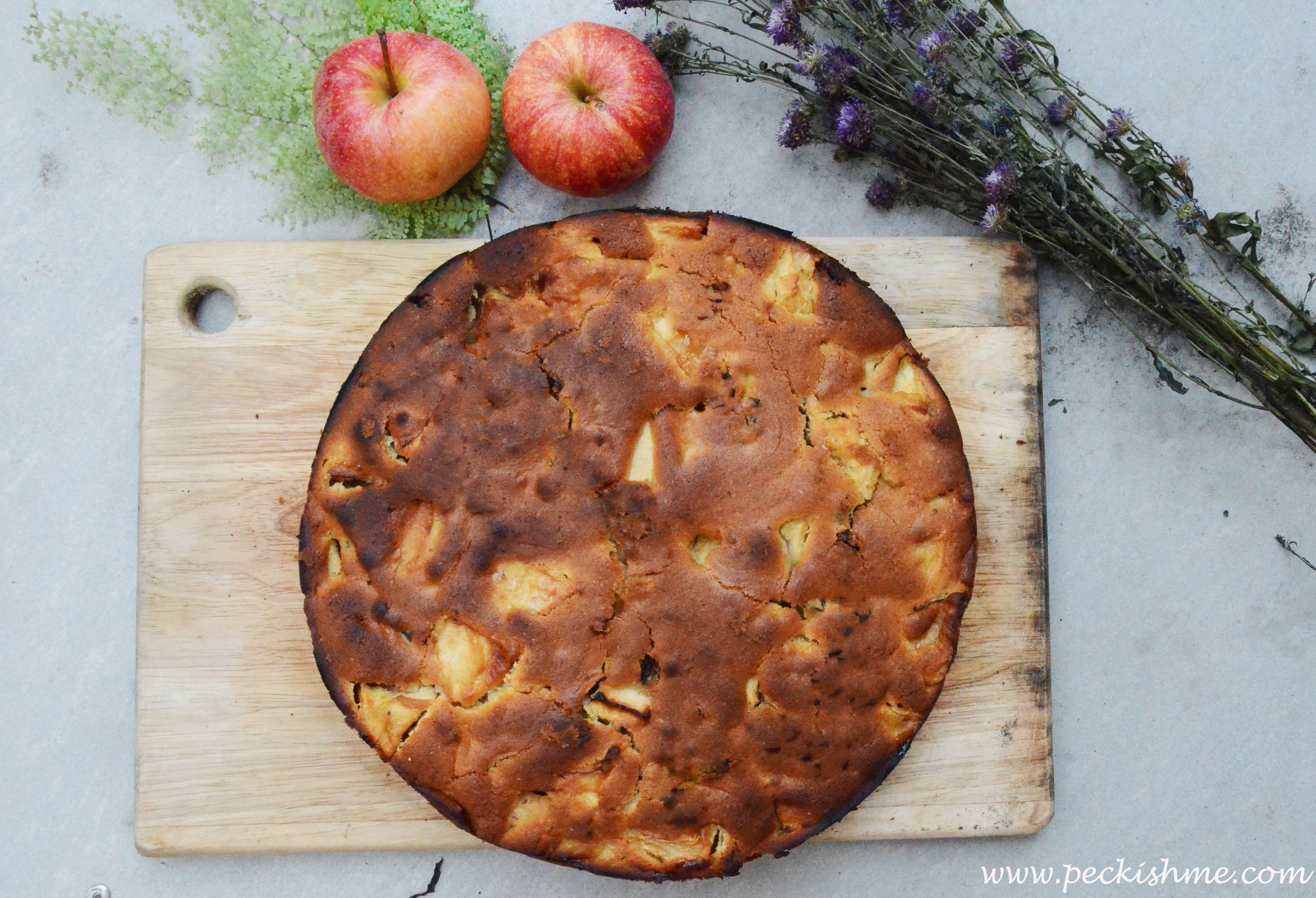 apple-cake-from-top
