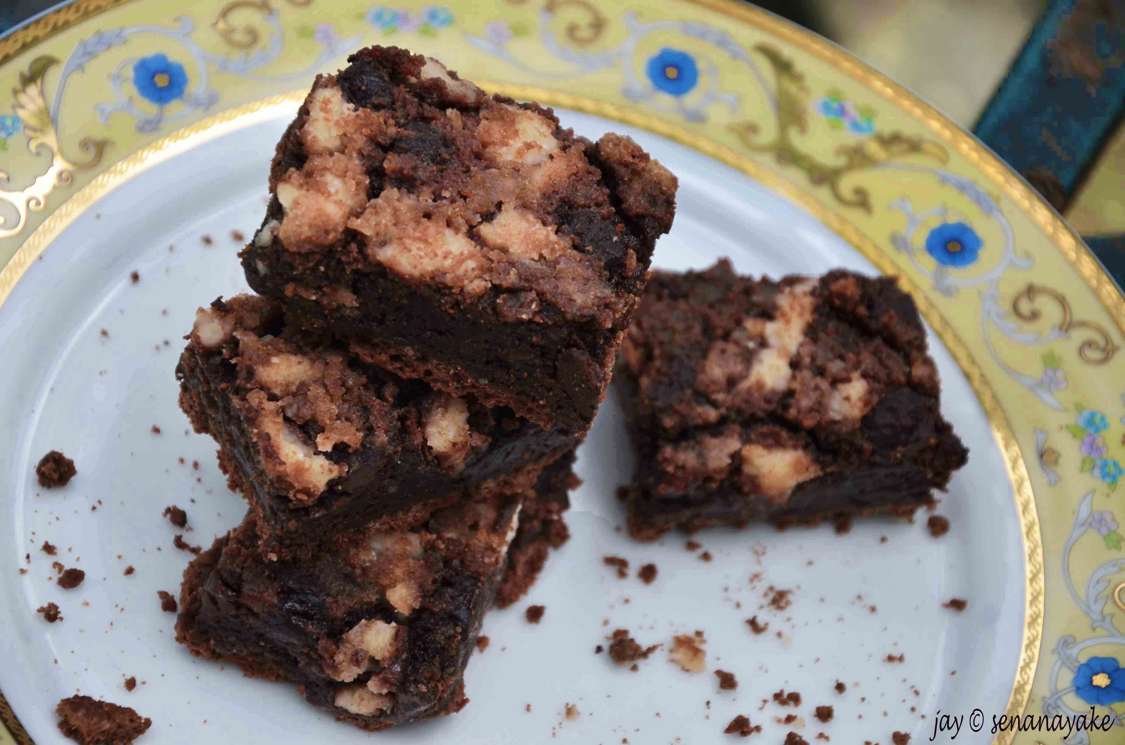 Dark & white chocolate brownies